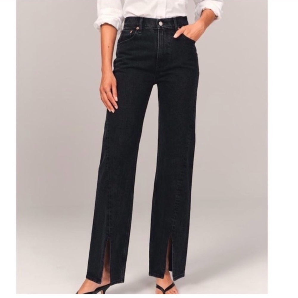 NWT Abercrombie & Fitch High Rise 90s Relaxed Jean Black Split Hem